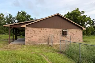 412 Durazno Rd, Jones Creek, TX 77541 - Photo 13