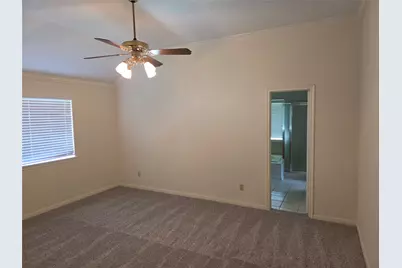15114 Farndale Drive, Houston, TX 77062 - Photo 9