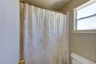 19230 Canyon Bay Dr, Tomball, TX 77377 - Photo 43