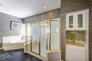 19230 Canyon Bay Dr, Tomball, TX 77377 - Photo 27