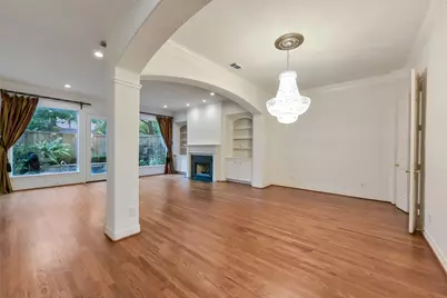 2112 McDuffie Street, Houston, TX 77019 - Photo 5