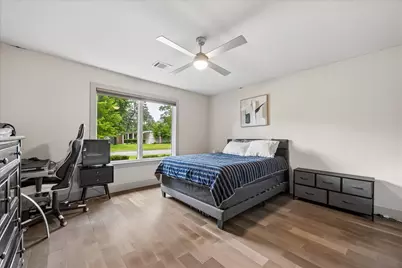 339 Wycliffe Drive, Houston, TX 77079 - Photo 27