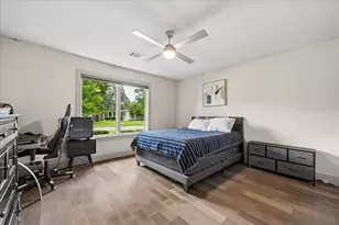 339 Wycliffe Dr, Houston, TX 77079 - Photo 27