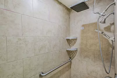 300 N Market Street, Louise, TX 77455 - Photo 15