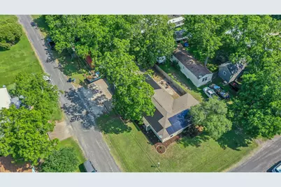 300 N Market Street, Louise, TX 77455 - Photo 25