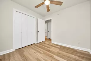 8447 Lake Crystal Dr, Houston, TX 77095 - Photo 11