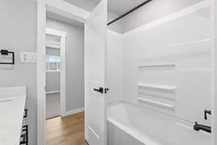 447 Castlebar Ct, Houston, TX 77015 - Photo 19