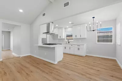 447 Castlebar Court, Houston, TX 77015 - Photo 11
