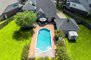 103 Chatsworth Cir, Sugar Land, TX 77479 - Photo 33