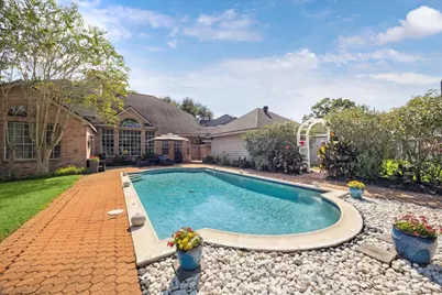 103 Chatsworth Circle, Sugar Land, TX 77479 - Photo 31