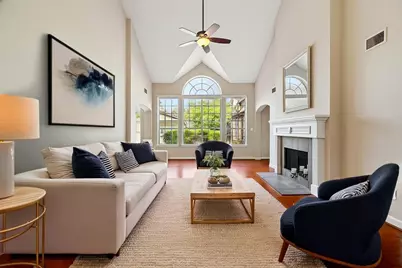 103 Chatsworth Circle, Sugar Land, TX 77479 - Photo 9