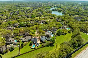 103 Chatsworth Cir, Sugar Land, TX 77479 - Photo 45