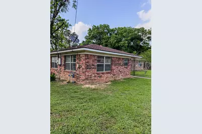 109 Lakeway Drive, Crockett, TX 75835 - Photo 3