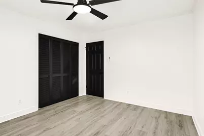 1418 Pirates Cove, Houston, TX 77058 - Photo 35