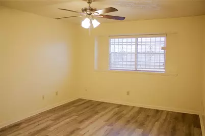 16326 Quail Place Drive, Houston, TX 77489 - Photo 11