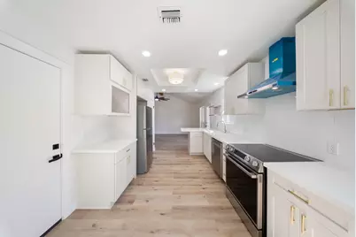 9115 Tanager Street, Houston, TX 77036 - Photo 13