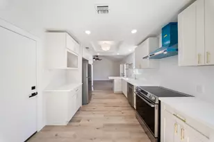 9115 Tanager St, Houston, TX 77036 - Photo 13