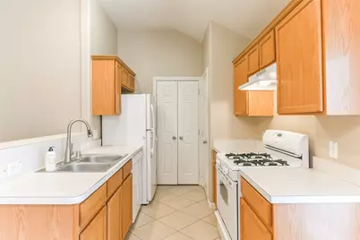 1235 Halls Bridge Bridge, League City, TX 77573 - Photo 9