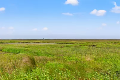 334 Bay Avenue, Surfside Beach, TX 77541 - Photo 5