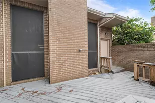 13742 Hollowgreen Dr, Houston, TX 77082 - Photo 25