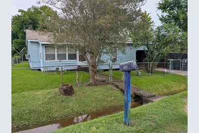 8013 Maxroy Street, Houston, TX 77088 - Photo 7