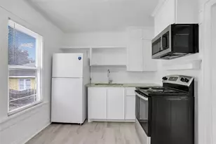 1135 W Clay St, Houston, TX 77019 - Photo 5