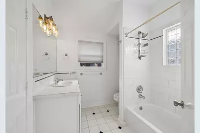 812 13th Street W, Houston, TX 77008 - Photo 17