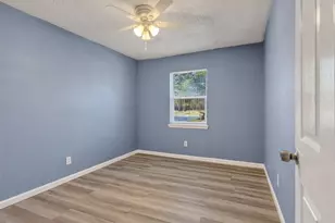 2613 Timber Dr, Dickinson, TX 77539 - Photo 13