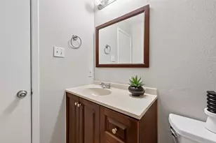 8427 Ashlawn Dr, Houston, TX 77083 - Photo 27