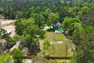 819 Sentinel Oaks, Pinehurst, TX 77362 - Photo 3