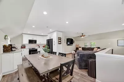 819 Sentinel Oaks, Pinehurst, TX 77362 - Photo 15