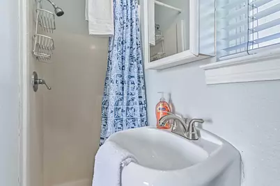 3917 3rd Street, Galveston, TX 77554 - Photo 25
