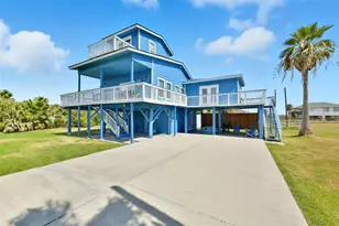 3917 3rd St, Galveston, TX 77554 - Photo 3