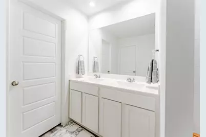 10213 Berkeley Springs Trail, Houston, TX 77051 - Photo 17