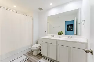 10213 Berkeley Spgs Trl, Houston, TX 77051 - Photo 11