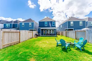 10213 Berkeley Spgs Trl, Houston, TX 77051 - Photo 5