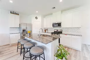 10213 Berkeley Spgs Trl, Houston, TX 77051 - Photo 21