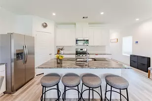 10213 Berkeley Spgs Trl, Houston, TX 77051 - Photo 25