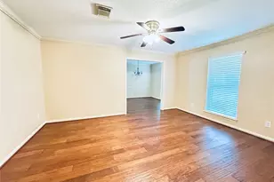 13935 St Marys Ln, Houston, TX 77079 - Photo 3