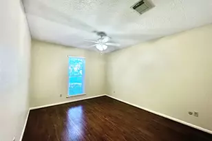 13935 St Marys Ln, Houston, TX 77079 - Photo 21