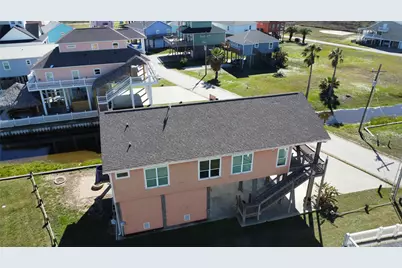 922 Driftwood Drive, Crystal Beach, TX 77650 - Photo 3