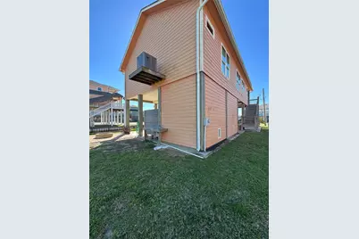 922 Driftwood Drive, Crystal Beach, TX 77650 - Photo 11