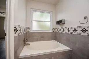 12714 Hickory Bend Dr, Houston, TX 77070 - Photo 7
