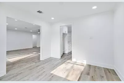 18111 Barbuda Lane, Houston, TX 77058 - Photo 15