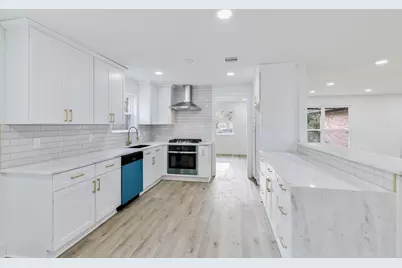 18111 Barbuda Lane, Houston, TX 77058 - Photo 23