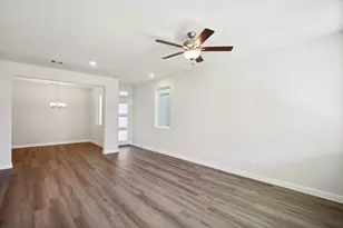 586 Avisa Dr, Kemah, TX 77565 - Photo 9