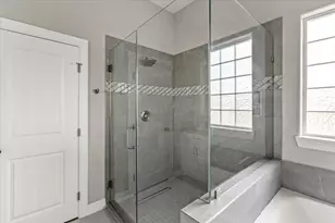 218 Debbie Ln, San Leon, TX 77539 - Photo 19