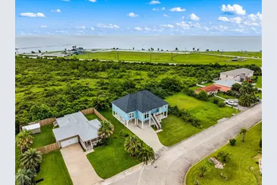 218 Debbie Lane, San Leon, TX 77539 - Photo 37