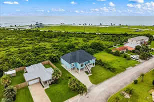 218 Debbie Ln, San Leon, TX 77539 - Photo 37