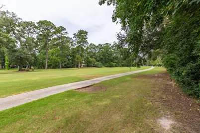 135 Jeb Stuart Lane, Conroe, TX 77302 - Photo 11